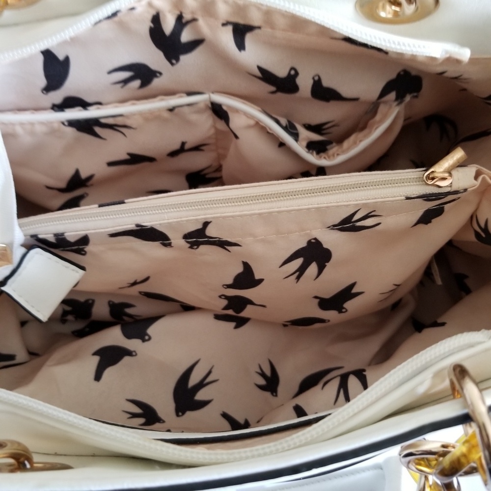 White Ivory Large Vegan Handbag Purse Crossbody - Picture 4 of 7